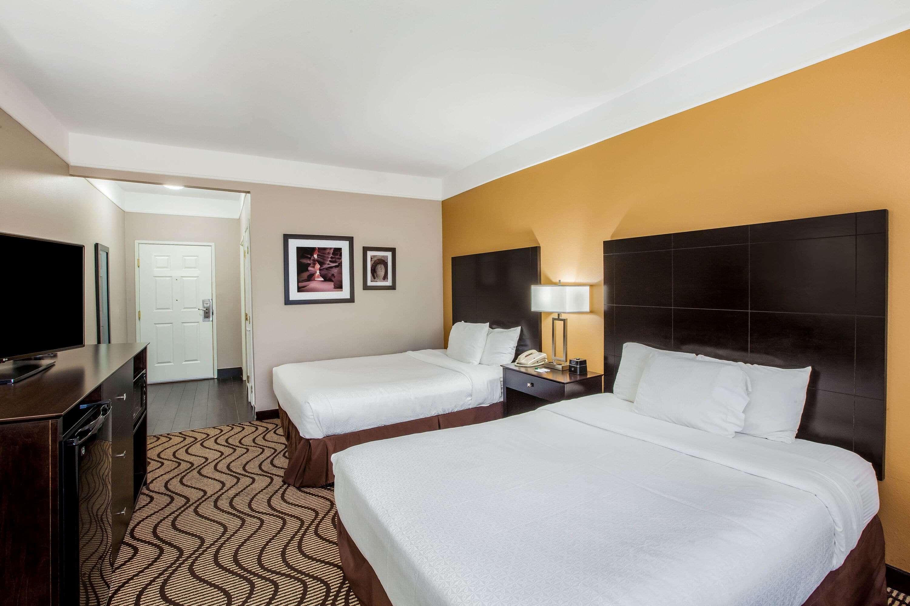Hotel La Quinta By Wyndham Pasadena Extérieur photo
