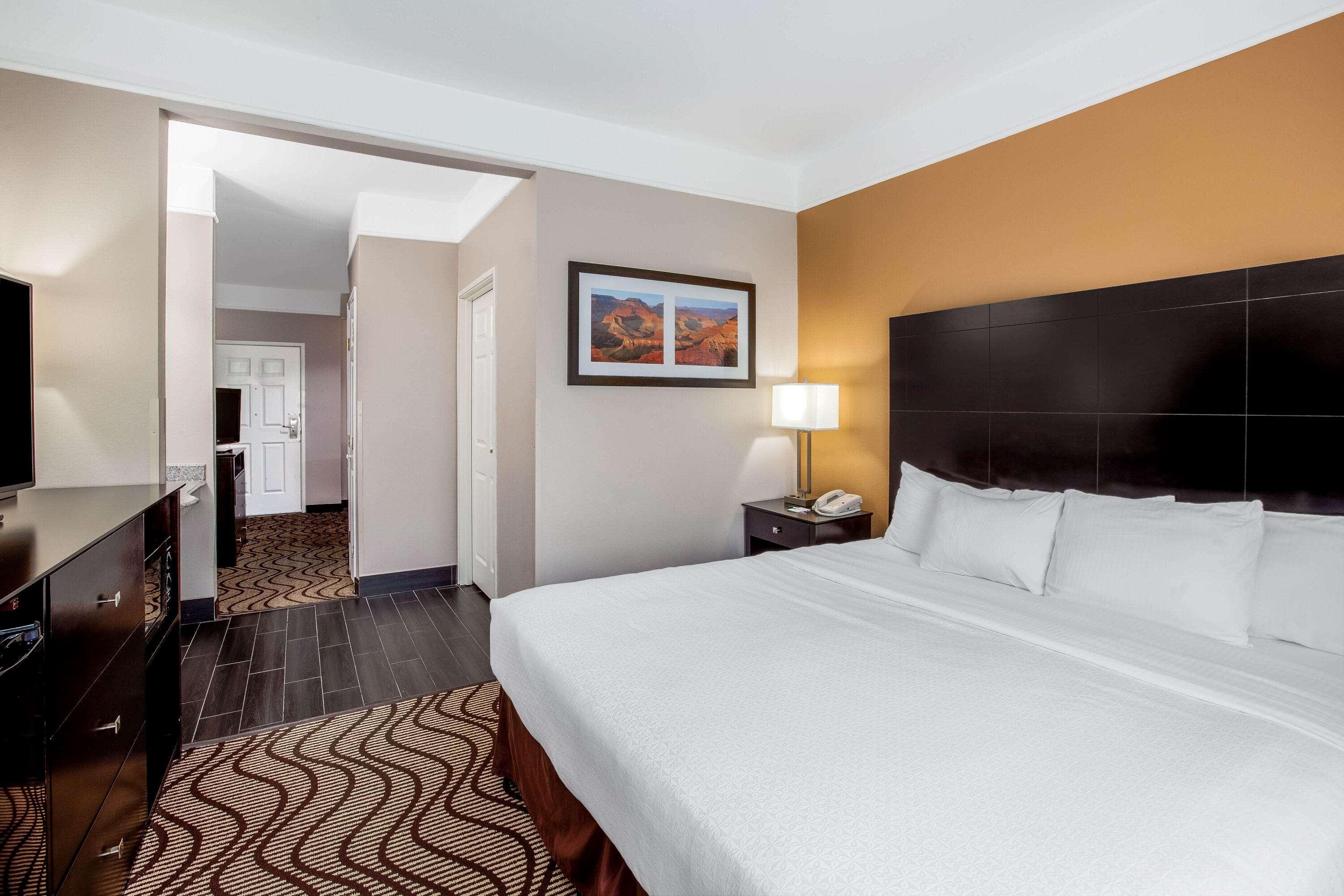 Hotel La Quinta By Wyndham Pasadena Extérieur photo