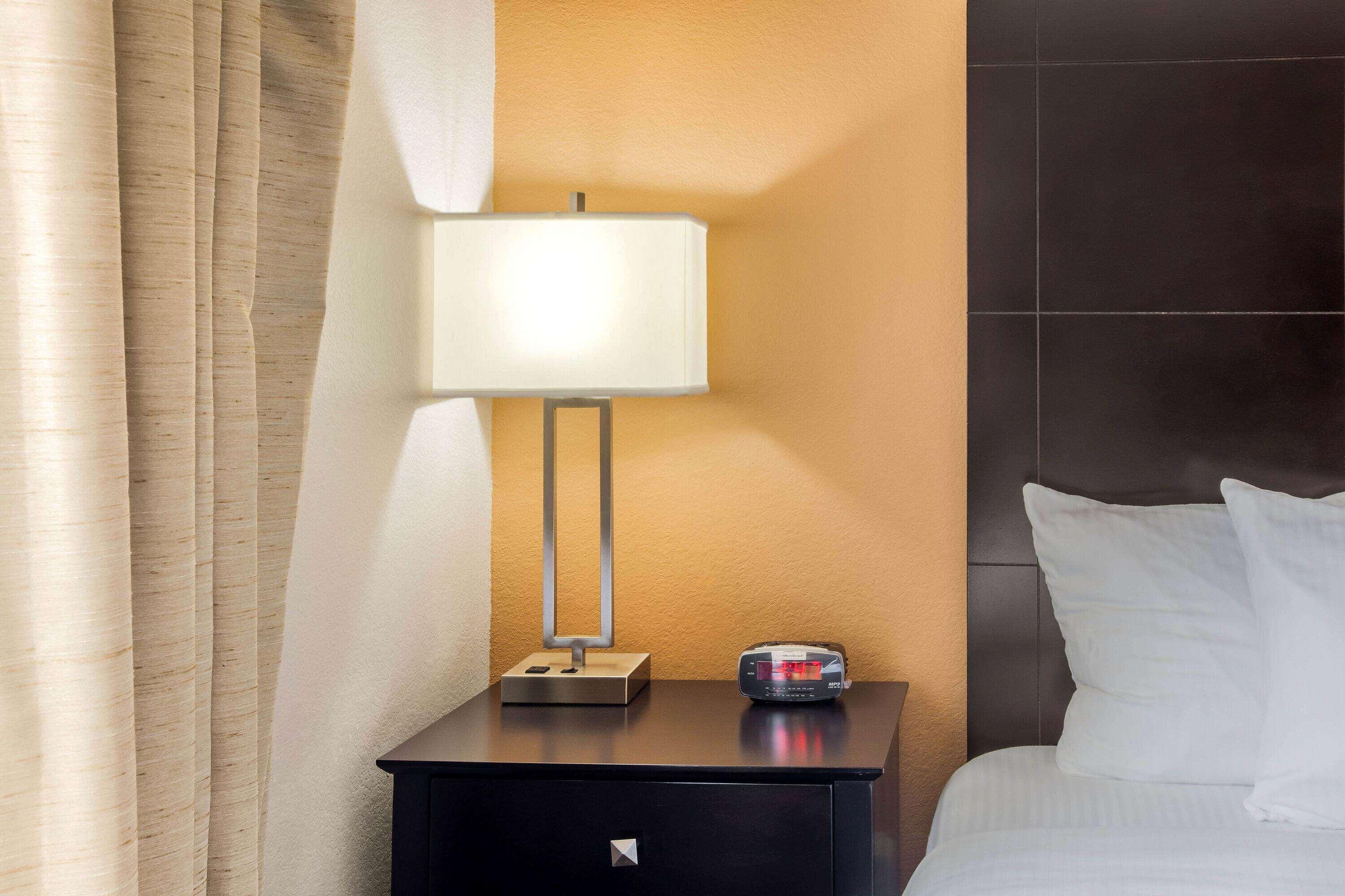 Hotel La Quinta By Wyndham Pasadena Extérieur photo
